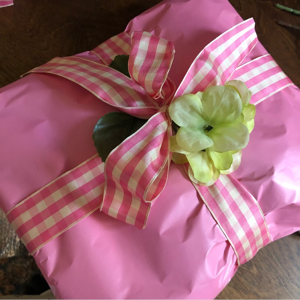 Gift wrap - Picture 2 of 12